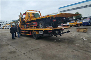 筠连同城汽车补胎